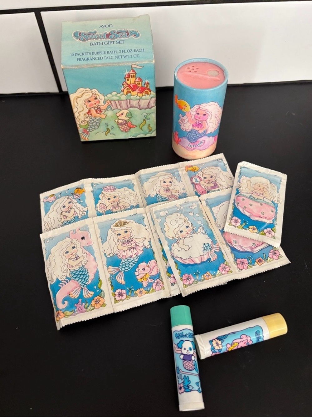 Vintage 80's Avon Sweet Sea Bath Set & Lip Balms Bundle NWT